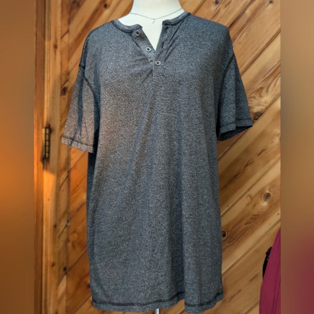Apt 9 striped tee shirt